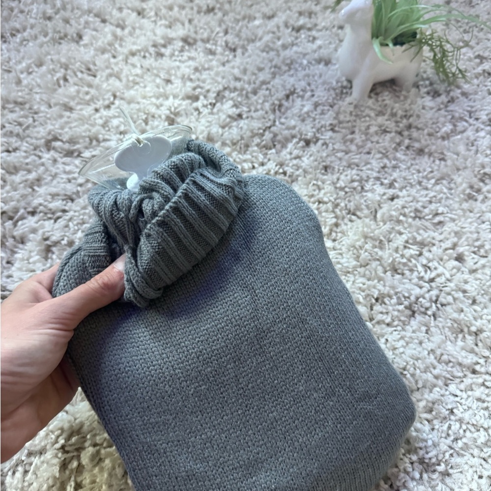 Grey knitted hot water liquor drinking stash sweater cute container bag - Picture 2 of 4